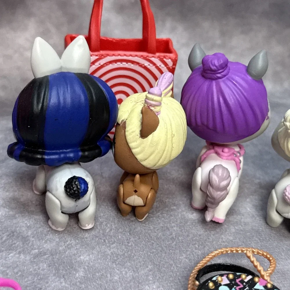 LOL SURPRISE OMG Winter Disco Doll DOLLIE a Mini Doll & Pets,‎ Accessories Lot